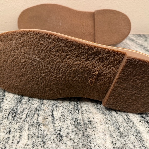 Clarks Men's Chukka Boots - Warm Brown - Picture 6 of 11